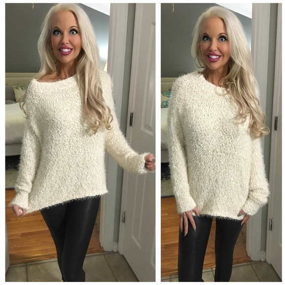 ❤️LAST 1! Super Soft Oversized Ivory Sweater - Picture 2 of 4